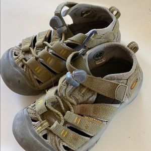 Kids Keen water shoes